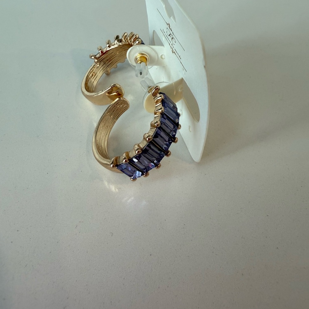 💜 Lavender Sparkle Crystal Hoop Gold Earrings | NWT